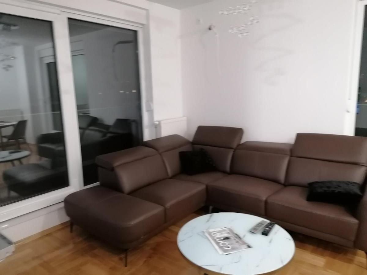 Apartman Venecija Banja Luka Zewnętrze zdjęcie